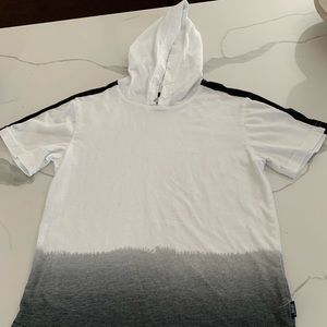 Boys shirt sleeve t-shirt with hood size M
